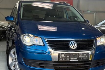 VW Touran 231.951 km 2.900 &euro; Rommerskirchen 41569