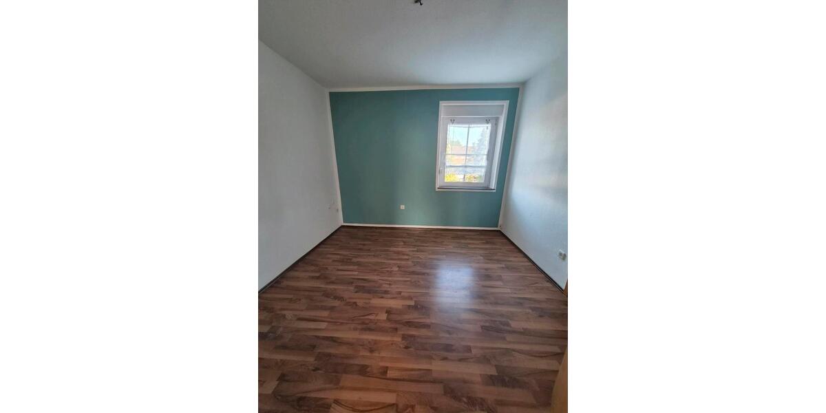 Reihenhaus Mönchengladbach West - 7 Zimmer, 150 m&sup2;, 329.000&euro; | Angebot:27223310