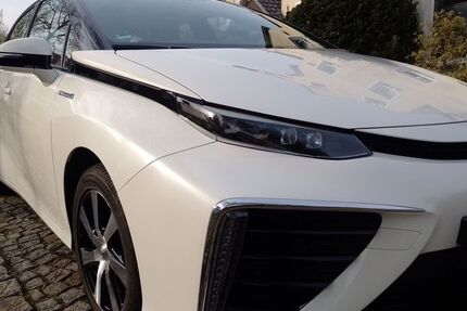 Toyota Mirai 56.000 km 8.000 &euro; Düsseldorf 40210