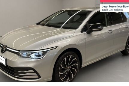 VW Golf 4.898 km 23.654 &euro; Krefeld 47805