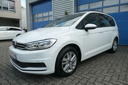 VW Touran 128.509 km 19.450 &euro; Monheim 40789