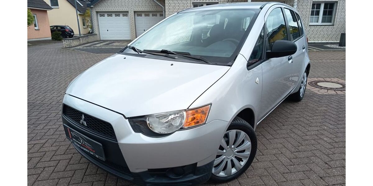 Mitsubishi Colt 111.000 km 2.999 &euro; Niederzier 52382