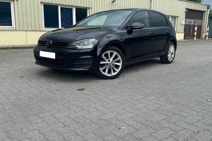 VW Golf 136.000 km 7.500 &euro; Erkelenz 41812