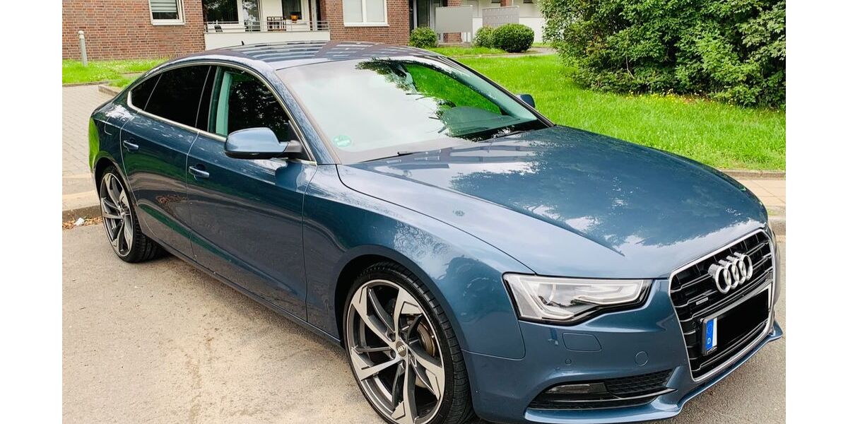 Audi A5 176.000 km 16.500 &euro; Düsseldorf 40591