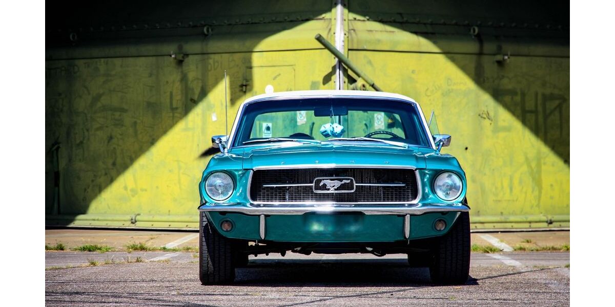 Ford Mustang 88.766 km 34.767 &euro; Hilden 40723