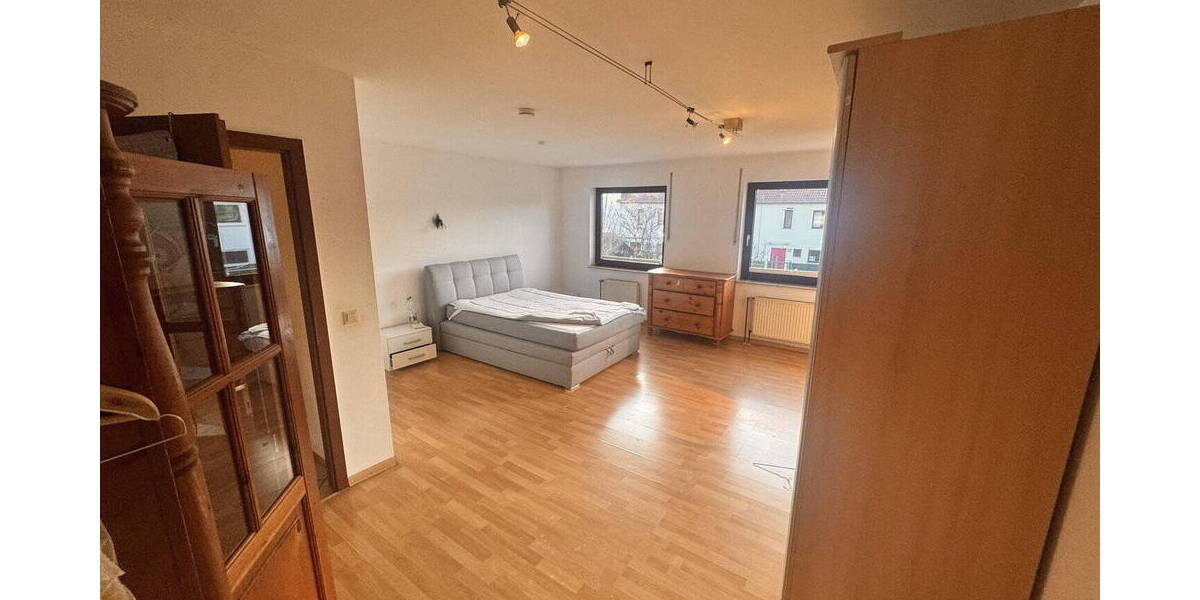 Reihenmittelhaus Düsseldorf Lichtenbroich - 5 Zimmer, 127 m&sup2;, 545.000&euro; | Angebot:26092502