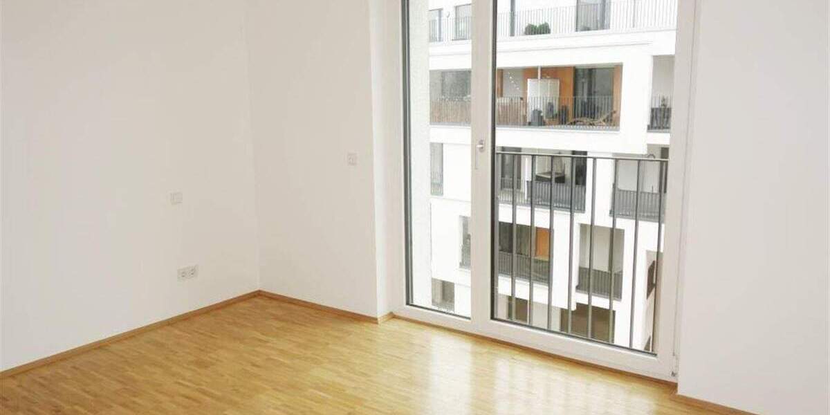 Zimmer Mönchengladbach Stadtmitte - 3 Zimmer, 89 m&sup2;, 1.185&euro; | Angebot:25707475