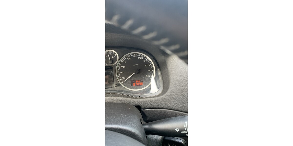 Peugeot 307 87.000 km 2.200 &euro; Leverkusen 51373