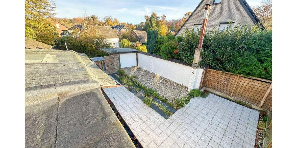 Einfamilienhaus Düsseldorf Garath - 8 Zimmer, 241 m&sup2;, 599.000&euro; | Angebot:25683480