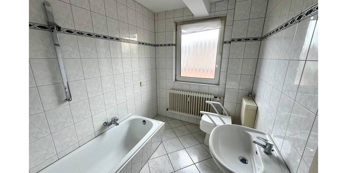 Mehrfamilienhaus, Wohnhaus Leverkusen Bürrig - 6 Zimmer, 159 m&sup2;, 599.000&euro; | Angebot:25926433