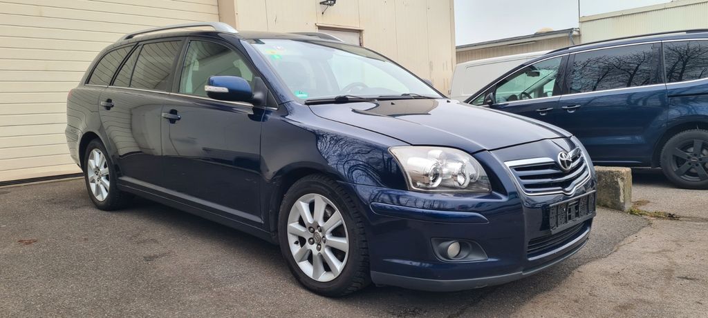 Toyota Avensis 224.000 km 3.200 &euro; Mönchengladbach 41238
