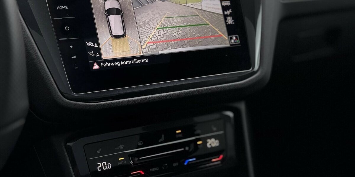 VW Tiguan R-Line / 4Motion / Pano / Memory/ Keyless 14.600 km 42.900 &euro; Mönchengladbach 41066