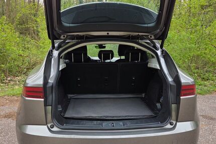 Jaguar E-Pace 50.000 km 24.200 &euro; Jülich-Lich-Steinstrass 52428