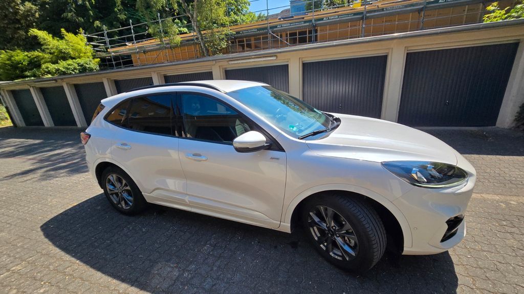 Ford Kuga 38.000 km 19.999 &euro; Leverkusen 51379