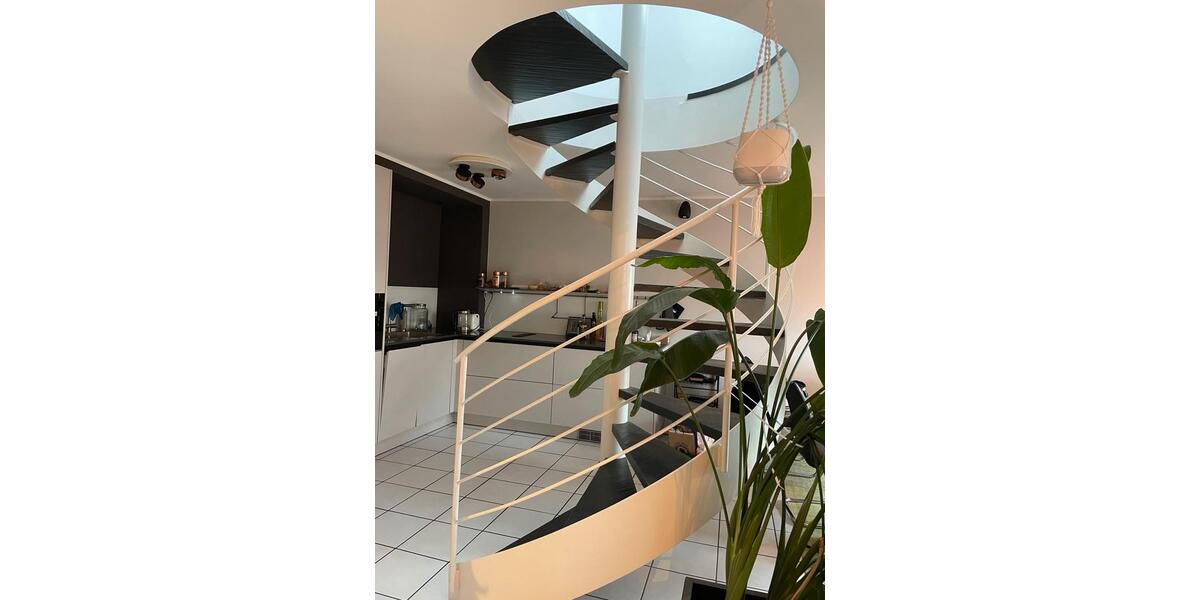 Maisonettenwohnung Mönchengladbach West - 2 Zimmer, 55 m&sup2;, 1.100&euro; | Angebot:25790502