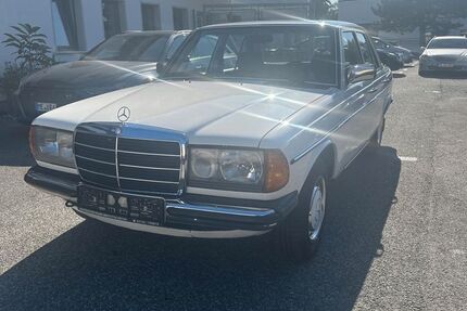 Mercedes-Benz 300 241.616 km 14.990 &euro; Ratingen 40885