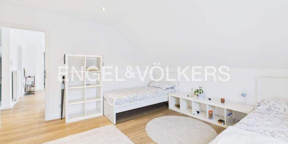 Einfamilienhaus Krefeld Bockum - 8 Zimmer, 290 m&sup2;, 990.000&euro; | Angebot:25749292