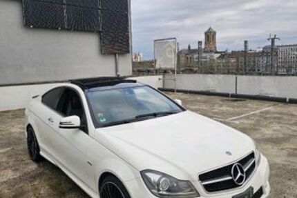 Mercedes-Benz C 350 172.000 km 17.000 &euro; Neuss 41460