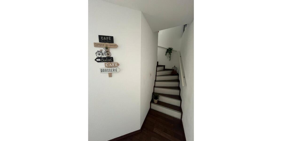 Etagenwohnung Düsseldorf Stadtbezirk 5 - 3 Zimmer, 91 m&sup2;, 1.450&euro; | Angebot:26329347