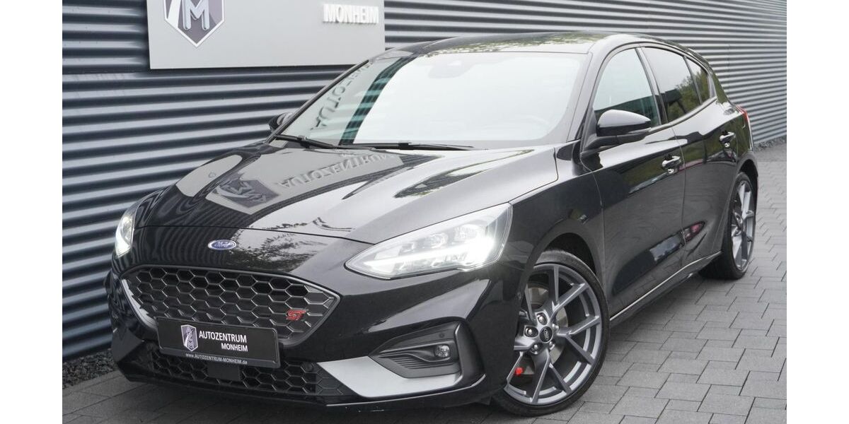 Ford Focus 57.000 km 23.990 &euro; Monheim am Rhein 40789