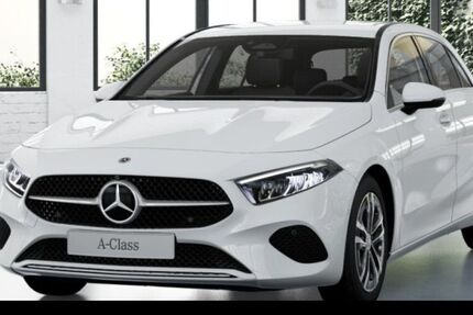 Mercedes-Benz A 180 9.900 km 32.490 &euro; Düsseldorf 40470