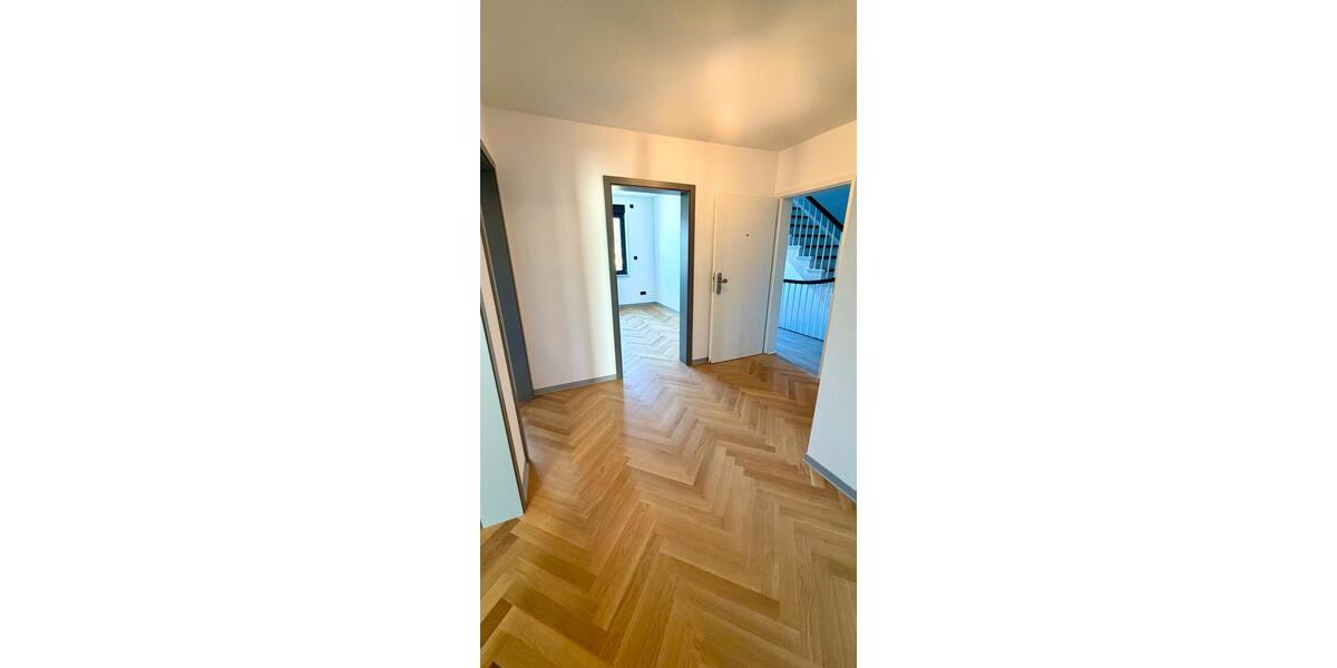 Etagenwohnung Düsseldorf Pempelfort - 3 Zimmer, 87 m&sup2;, 1.950&euro; | Angebot:26262963