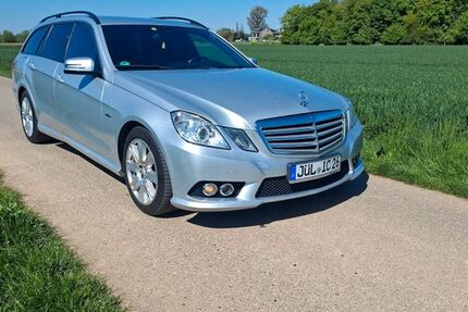 Mercedes-Benz E 300 305.000 km 8.900 &euro; Linnich 52441