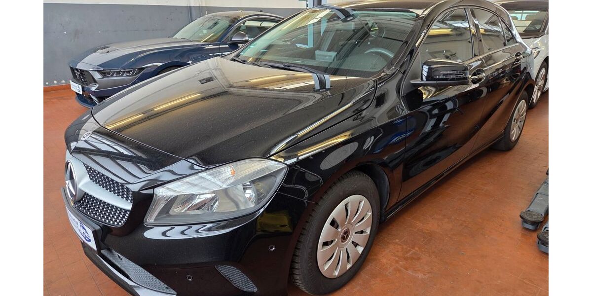 Mercedes-Benz A 180 87.000 km 14.950 &euro; Pulheim 50259