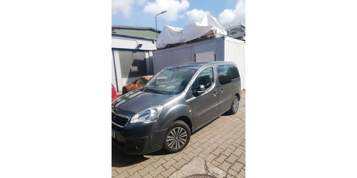 Peugeot Partner Tepee 264.900 km 5.999 &euro; Düsseldorf 40599