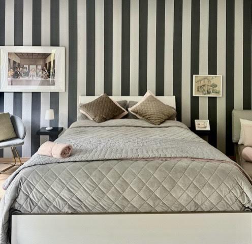 Etagenwohnung Düsseldorf Düsseltal - 1 Zimmer, 33 m&sup2;, 1.400&euro; | Angebot:19964735