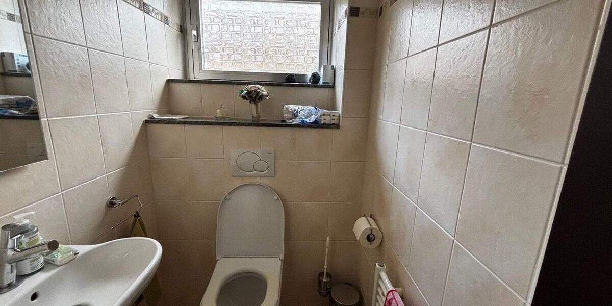 Reihenmittelhaus Krefeld Fischeln - 5 Zimmer, 120 m&sup2;, 395.000&euro; | Angebot:25820518