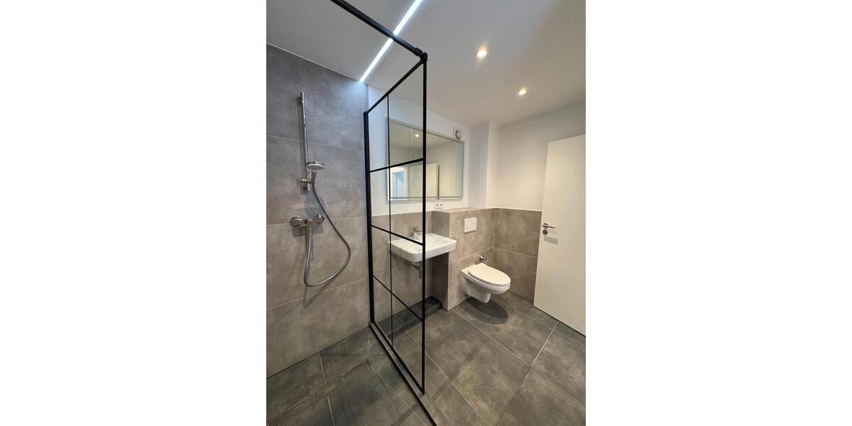 Etagenwohnung Düsseldorf Stadtbezirk 3 - 3 Zimmer, 70 m&sup2;, 1.366&euro; | Angebot:26310437