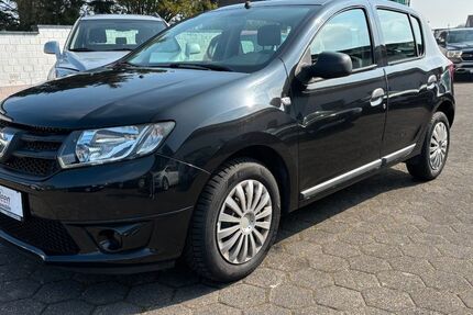 Dacia Sandero 23.000 km 7.498 &euro; Wegberg 41844