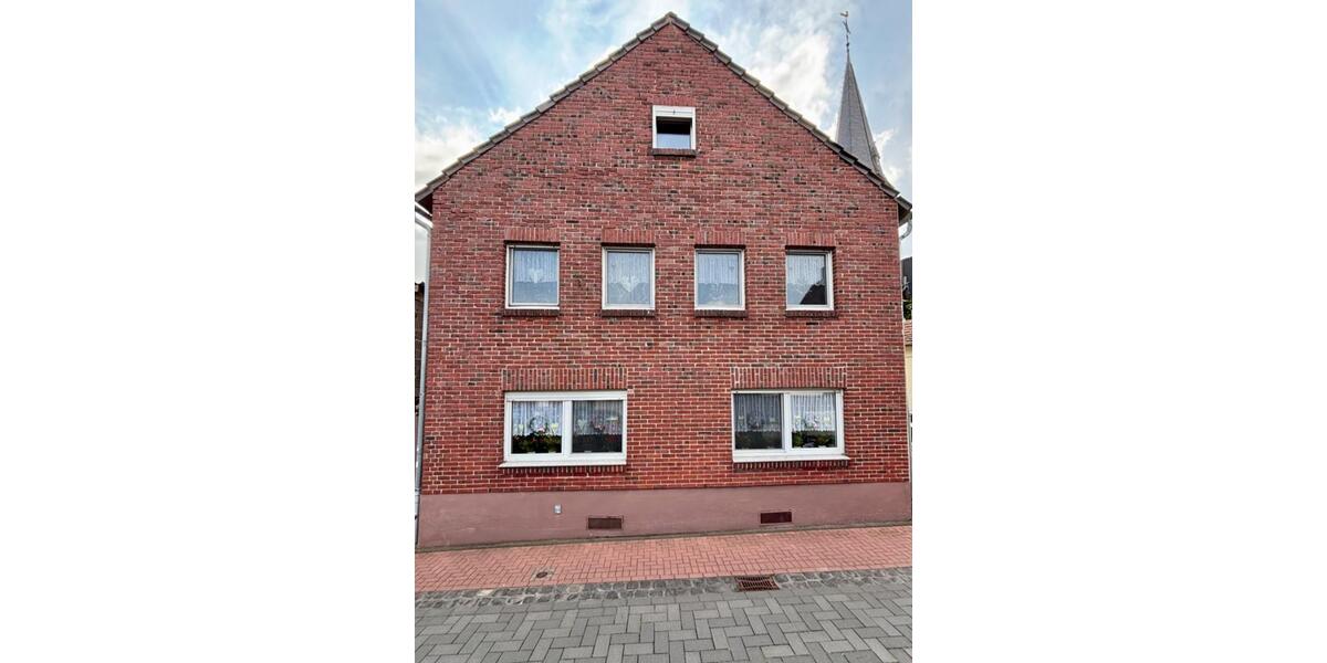 Mehrfamilienhaus, Wohnhaus Niederkrüchten - 325.000&euro; | Angebot:21106423
