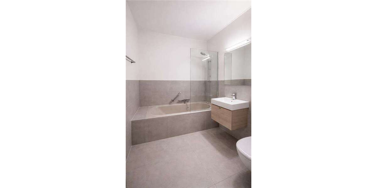 Etagenwohnung Mönchengladbach Rheydt - 2 Zimmer, 77 m&sup2;, 925&euro; | Angebot:26214180