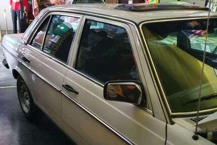 Mercedes-Benz 200 13.707 km 10.500 &euro; Titz 52445