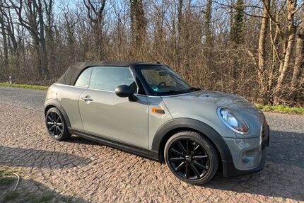 Mini One Cabrio 72.885 km 13.300 &euro; Jülich 52428