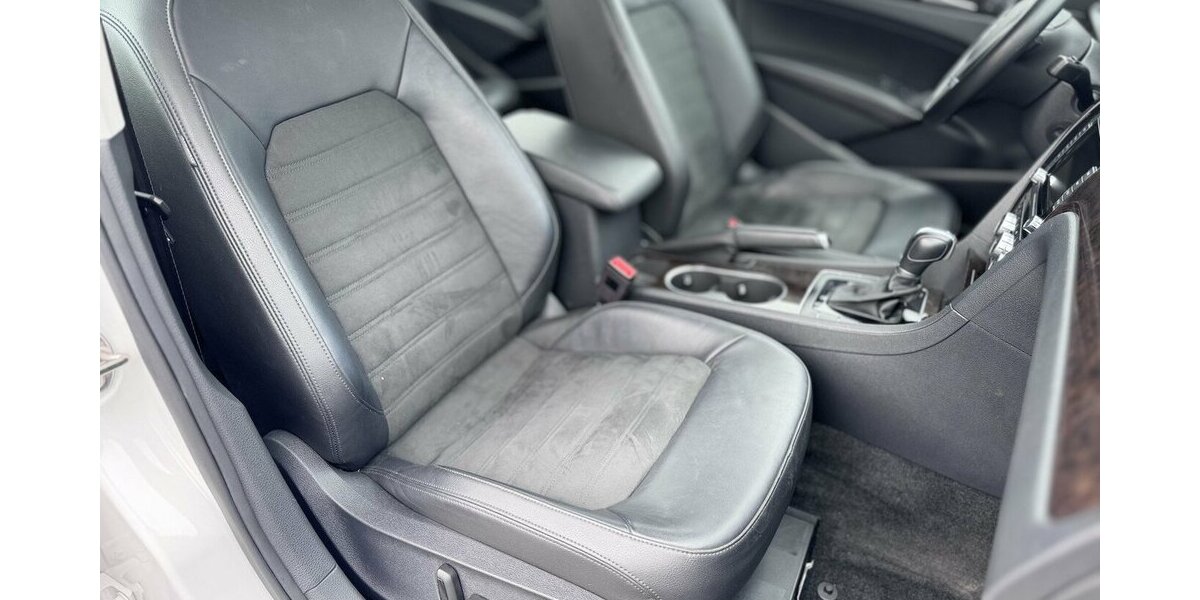 VW Passat 2,0 TDI Highline / Leder / SHD / Keyless 228.000 km 11.390 &euro; Mönchengladbach 41066