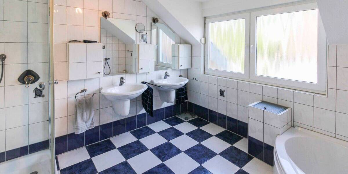 Einfamilienhaus Hückelhoven Doveren - 4 Zimmer, 162 m&sup2;, 495.000&euro; | Angebot:25997231