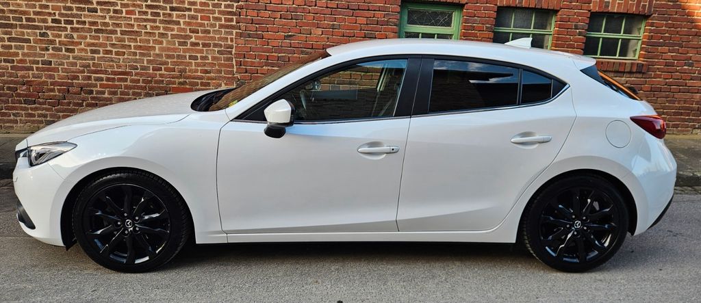 Mazda 3 93.254 km 11.650 &euro; Linnich 52441