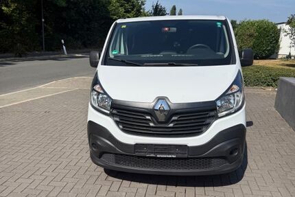 Renault Trafic 179.803 km 9.250 &euro; Langenfeld 40764