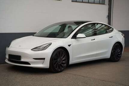 Tesla Model 3 77.278 km 26.950 &euro; Mönchengladbach 41236