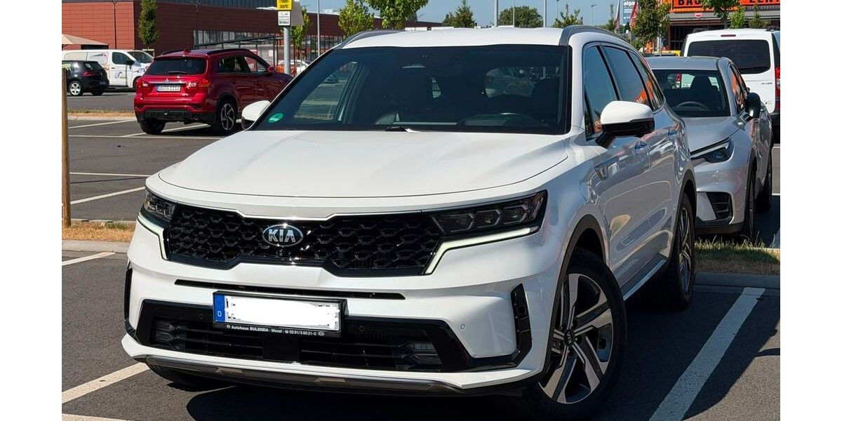 Kia Sorento 48.800 km 32.841 &euro; Düsseldorf 40474