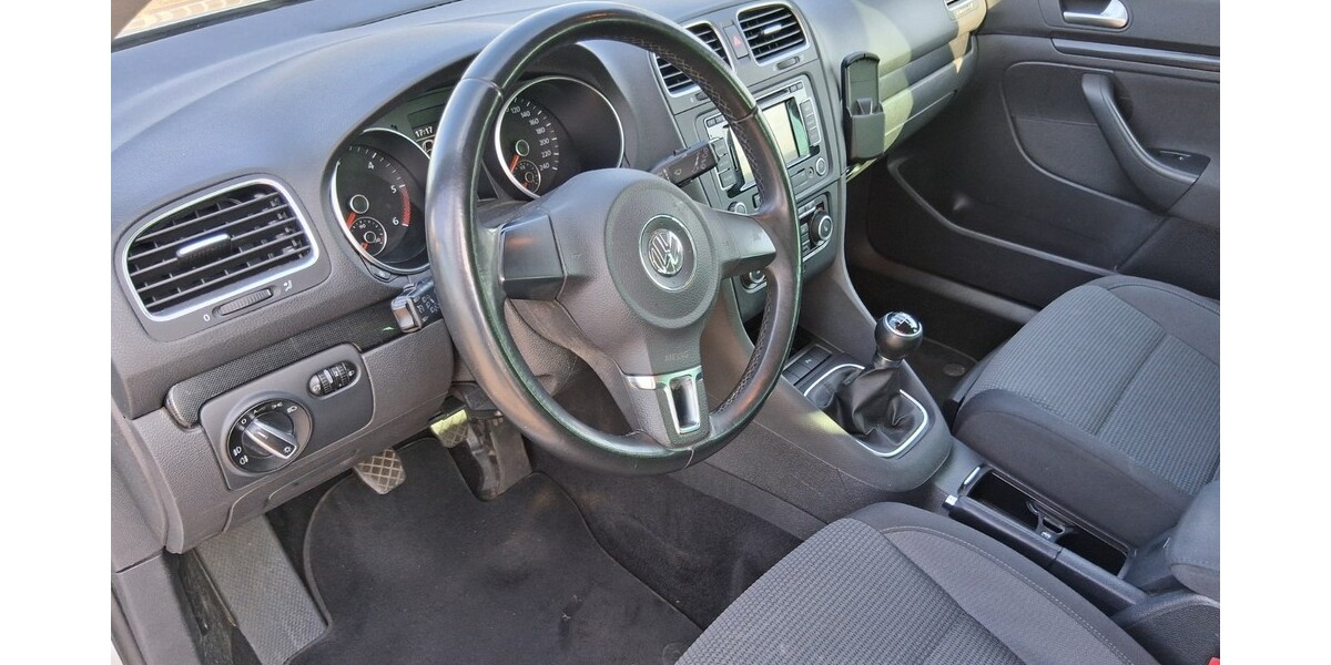 VW Golf Variant 1,6 TDI Comfortline 168.000 km 4.890 &euro; Mönchengladbach 41061