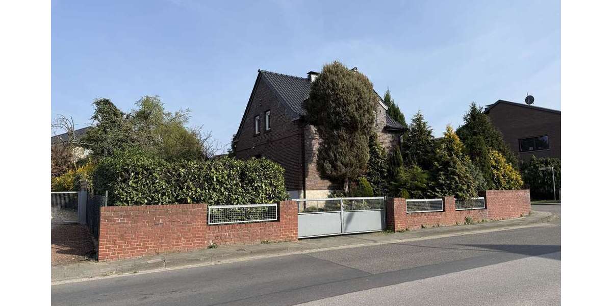 Einfamilienhaus Wassenberg - 5 Zimmer, 90 m&sup2;, 180.000&euro; | Angebot:26158617