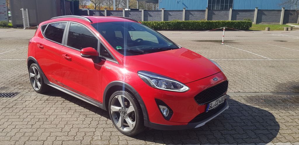 Ford Fiesta 49.999 km 10.499 &euro; Düsseldorf 40231