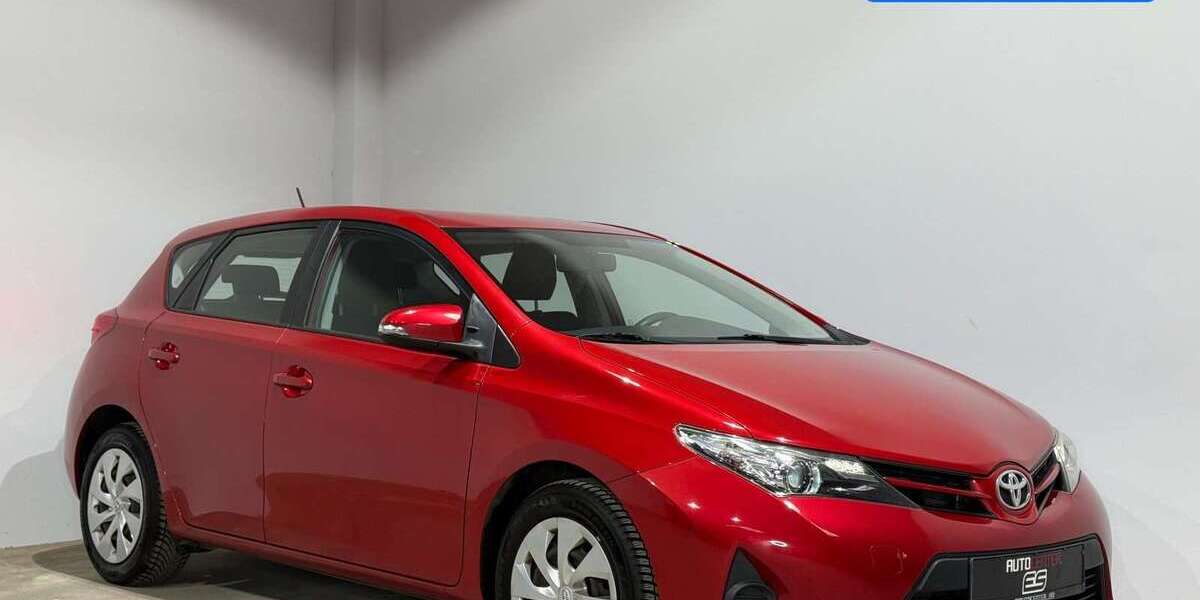 Toyota Auris 116.300 km 5.990 &euro; Mönchengladbach 41068