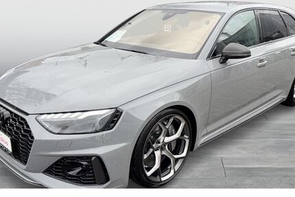 Audi RS4 10.134 km 95.480 &euro; Mönchengladbach 41066