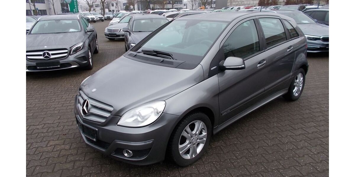 Mercedes-Benz B 180 77.498 km 8.400 &euro; Willich 47877