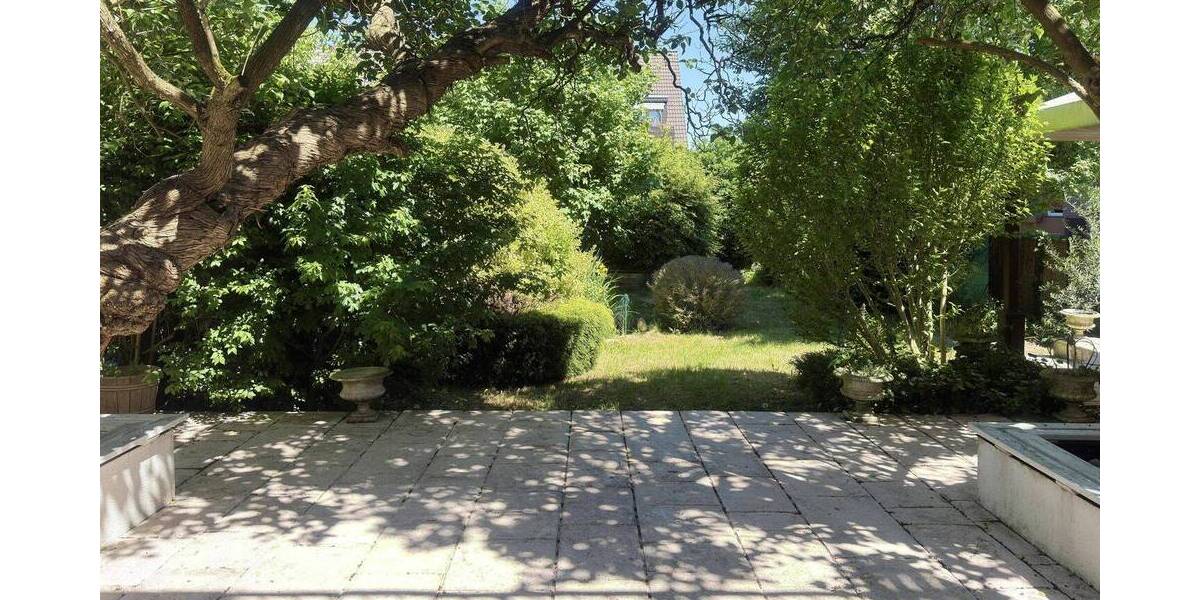 Etagenwohnung Düsseldorf Eller - 3 Zimmer, 126 m&sup2;, 399.900&euro; | Angebot:25685495